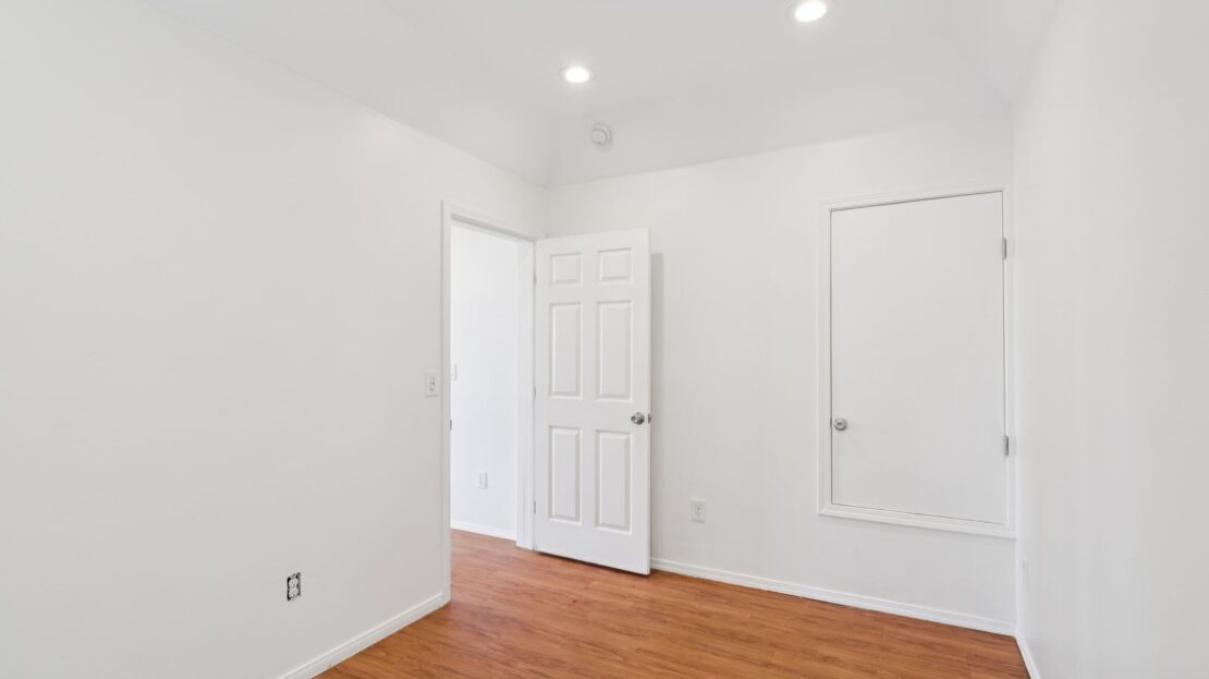 6761 Del Playa Dr.  - 102 - Goleta - California - 5 bed, 2 bath rental property