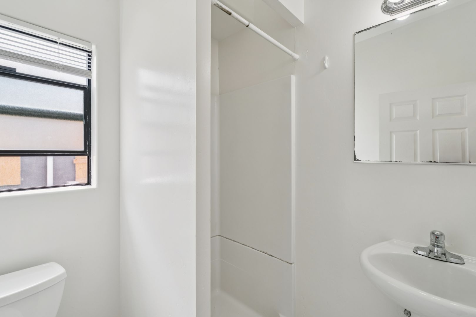 6761 Del Playa - Goleta - California - 1 bed, 1 bath rental property