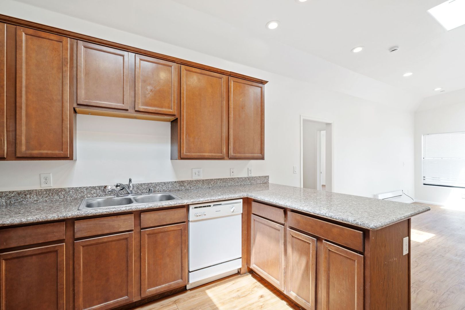 6761 Del Playa - Goleta - California - 1 bed, 1 bath rental property