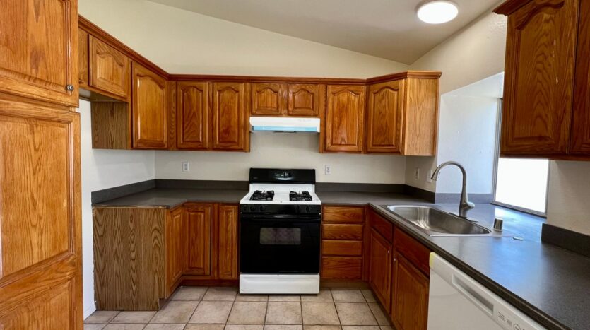 6769 Peach Pl - Rancho Cucamonga - California - 3 bed, 2 bath rental property