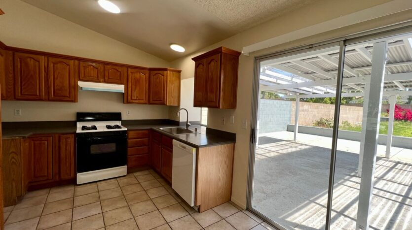 6769 Peach Pl - Rancho Cucamonga - California - 3 bed, 2 bath rental property