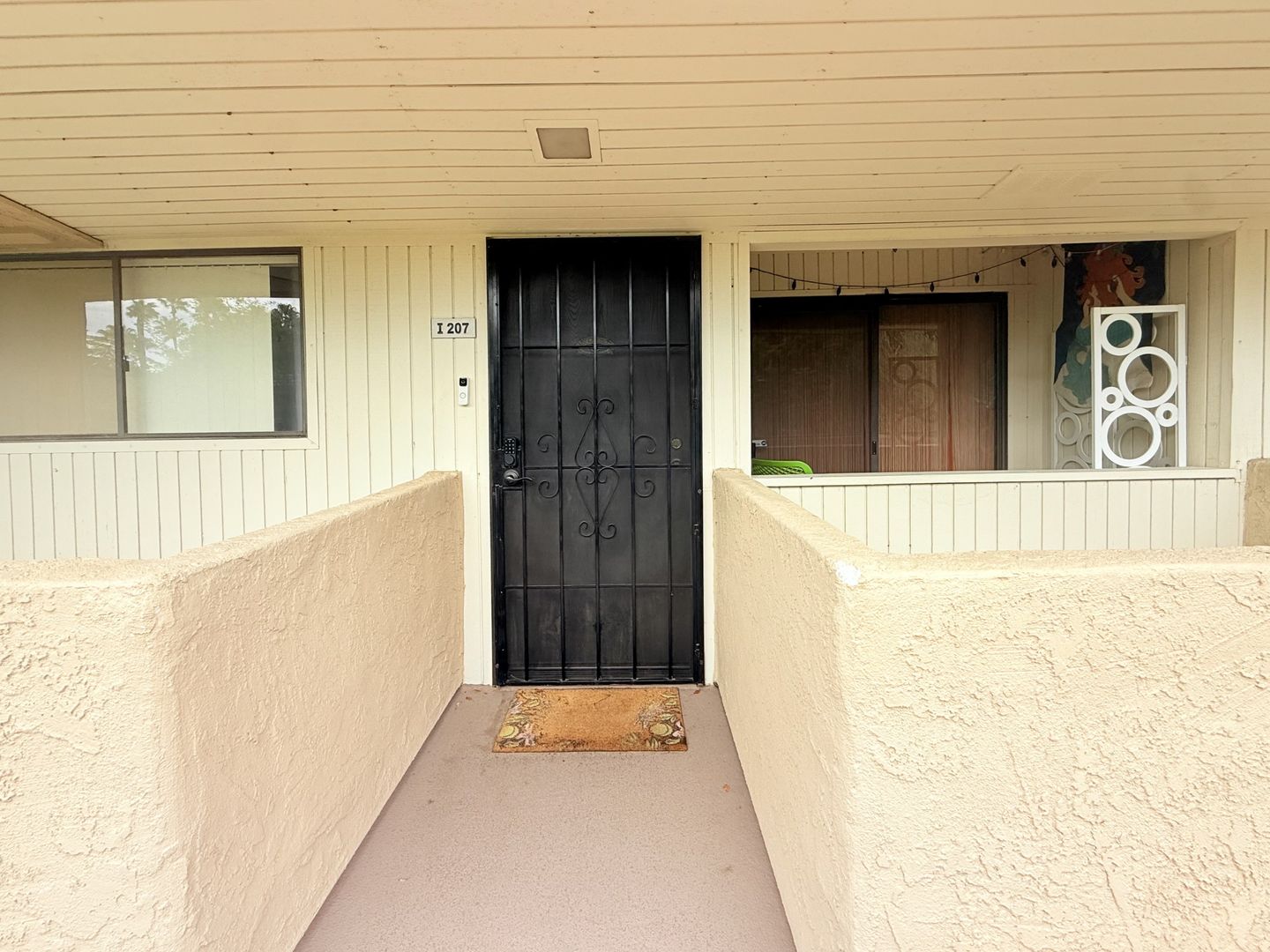 680 N Ashurst Ct Unit I207 - Palm Springs - California - 1 bed, 1 bath rental property