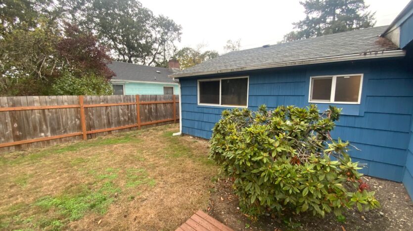 6818 86th ST SW - Tacoma - Washington - 3 bed, 1.5 bath rental property