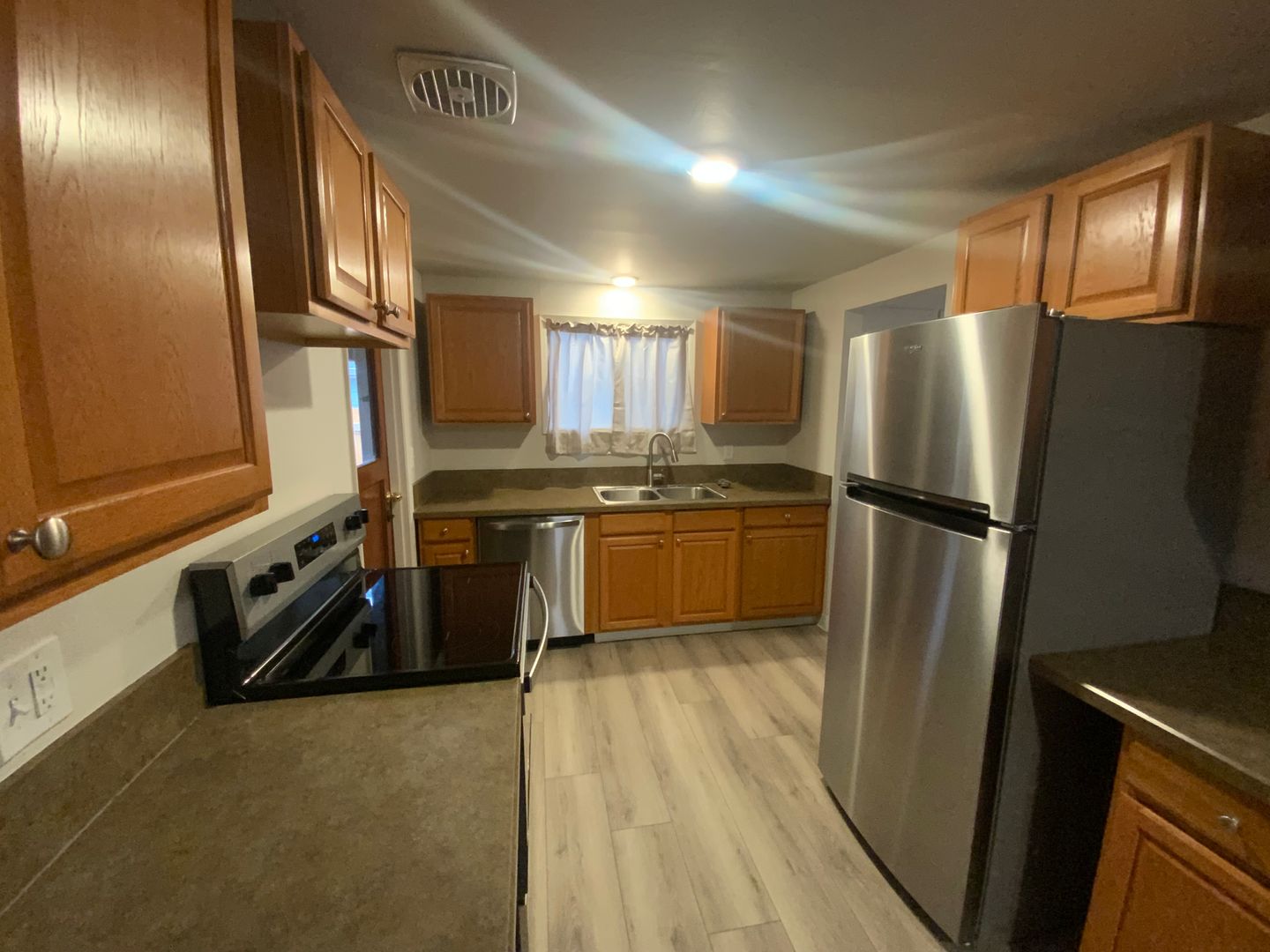 6818 86th ST SW - Tacoma - Washington - 3 bed, 1.5 bath rental property