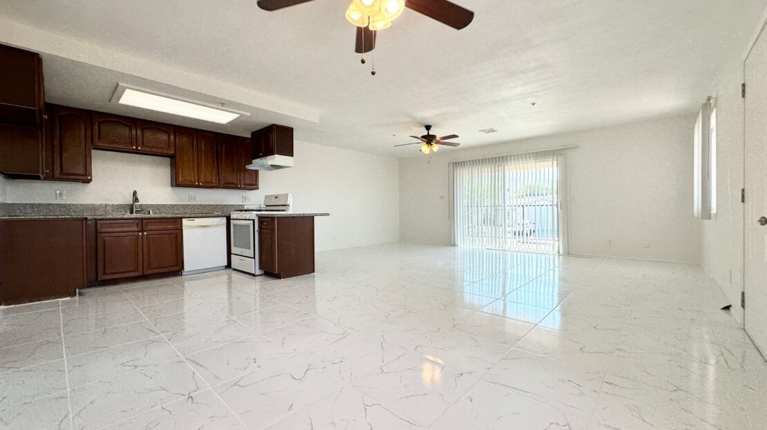 68210 Calle Las Tiendas - B - Desert Hot Springs - California - 2 bed, 2 bath rental property