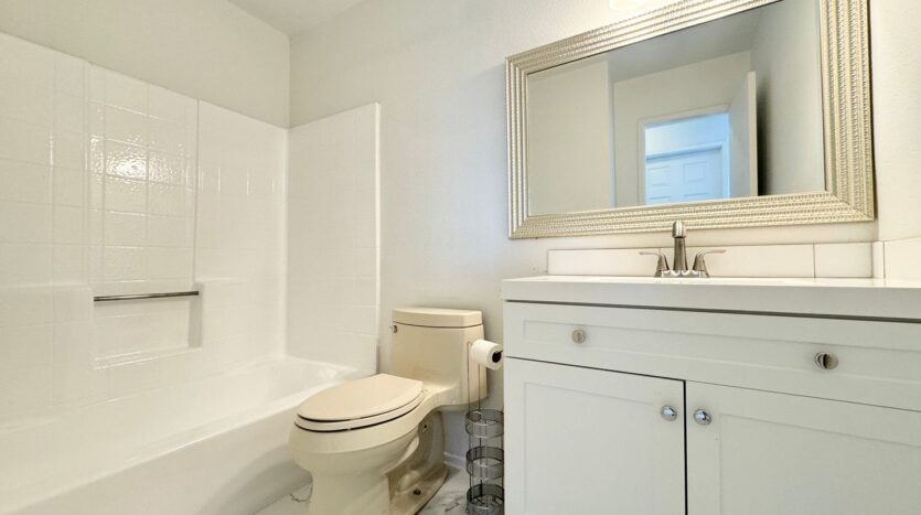 68210 Calle Las Tiendas - B - Desert Hot Springs - California - 2 bed, 2 bath rental property