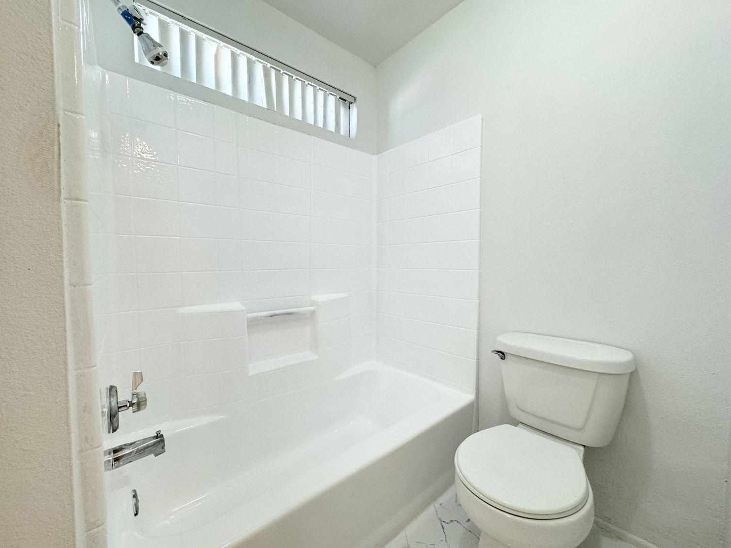 68210 Calle Las Tiendas - B - Desert Hot Springs - California - 2 bed, 2 bath rental property