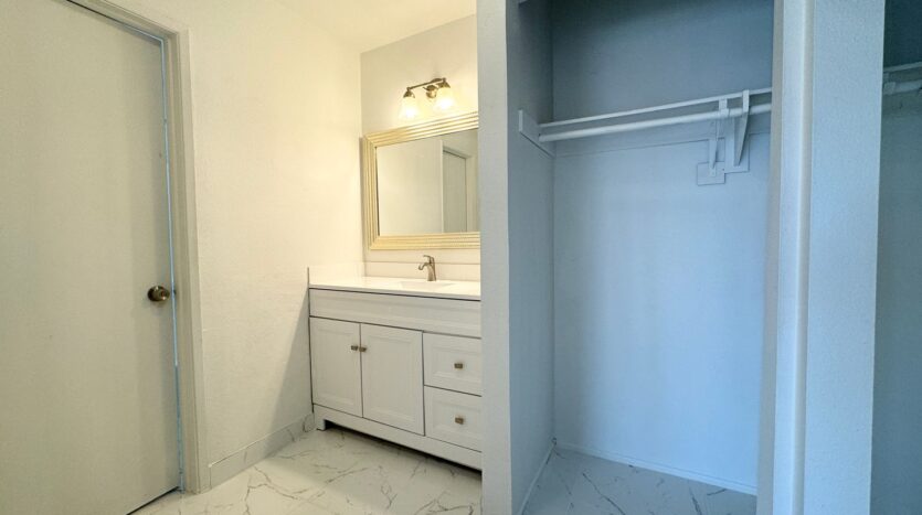 68210 Calle Las Tiendas - B - Desert Hot Springs - California - 2 bed, 2 bath rental property