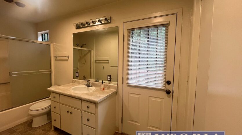 6932 Highway 9 Unit B - Felton - California - 1 bed, 1 bath rental property