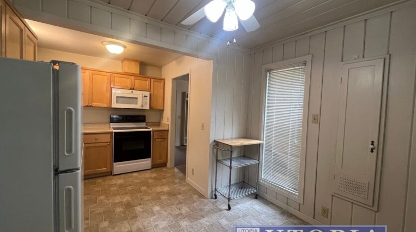 6932 Highway 9 Unit B - Felton - California - 1 bed, 1 bath rental property