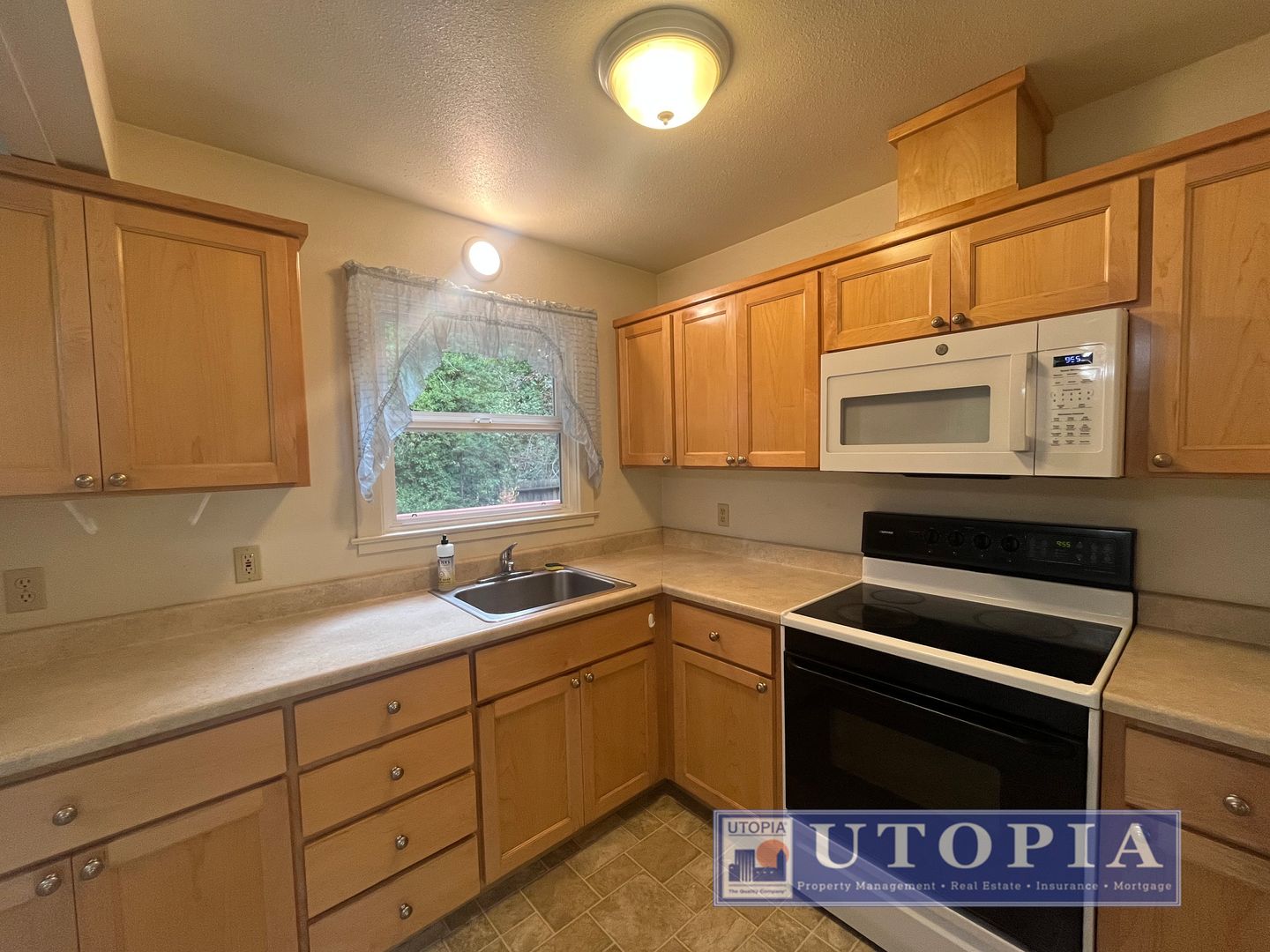 6932 Highway 9 Unit B - Felton - California - 1 bed, 1 bath rental property