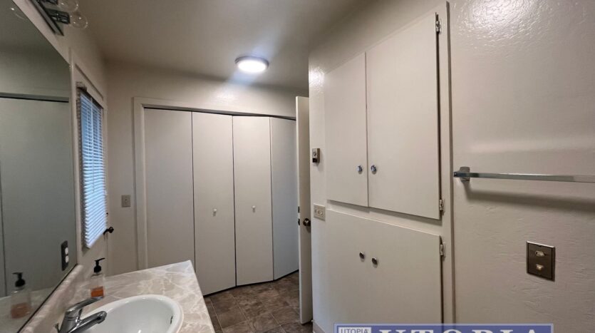 6932 Highway 9 Unit B - Felton - California - 1 bed, 1 bath rental property