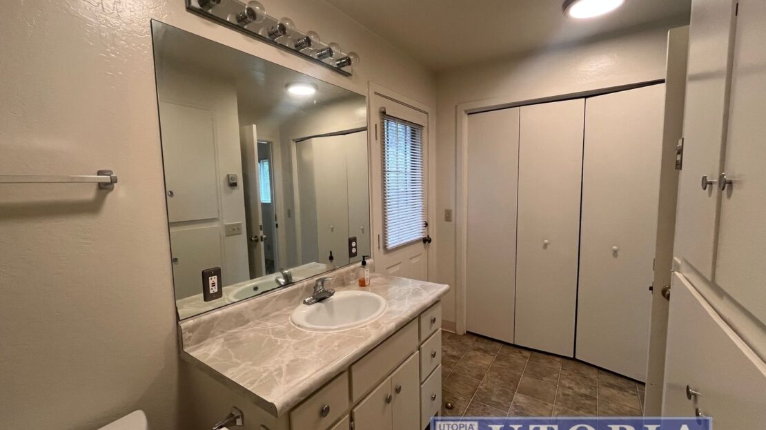 6932 Highway 9 Unit B - Felton - California - 1 bed, 1 bath rental property