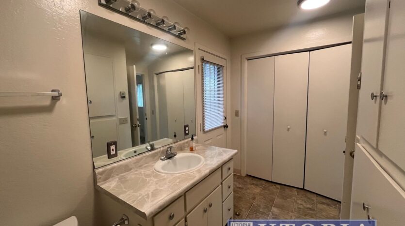 6932 Highway 9 Unit B - Felton - California - 1 bed, 1 bath rental property