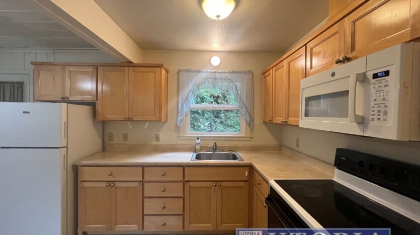 6932 Highway 9 Unit B - Felton - California - 1 bed, 1 bath rental property