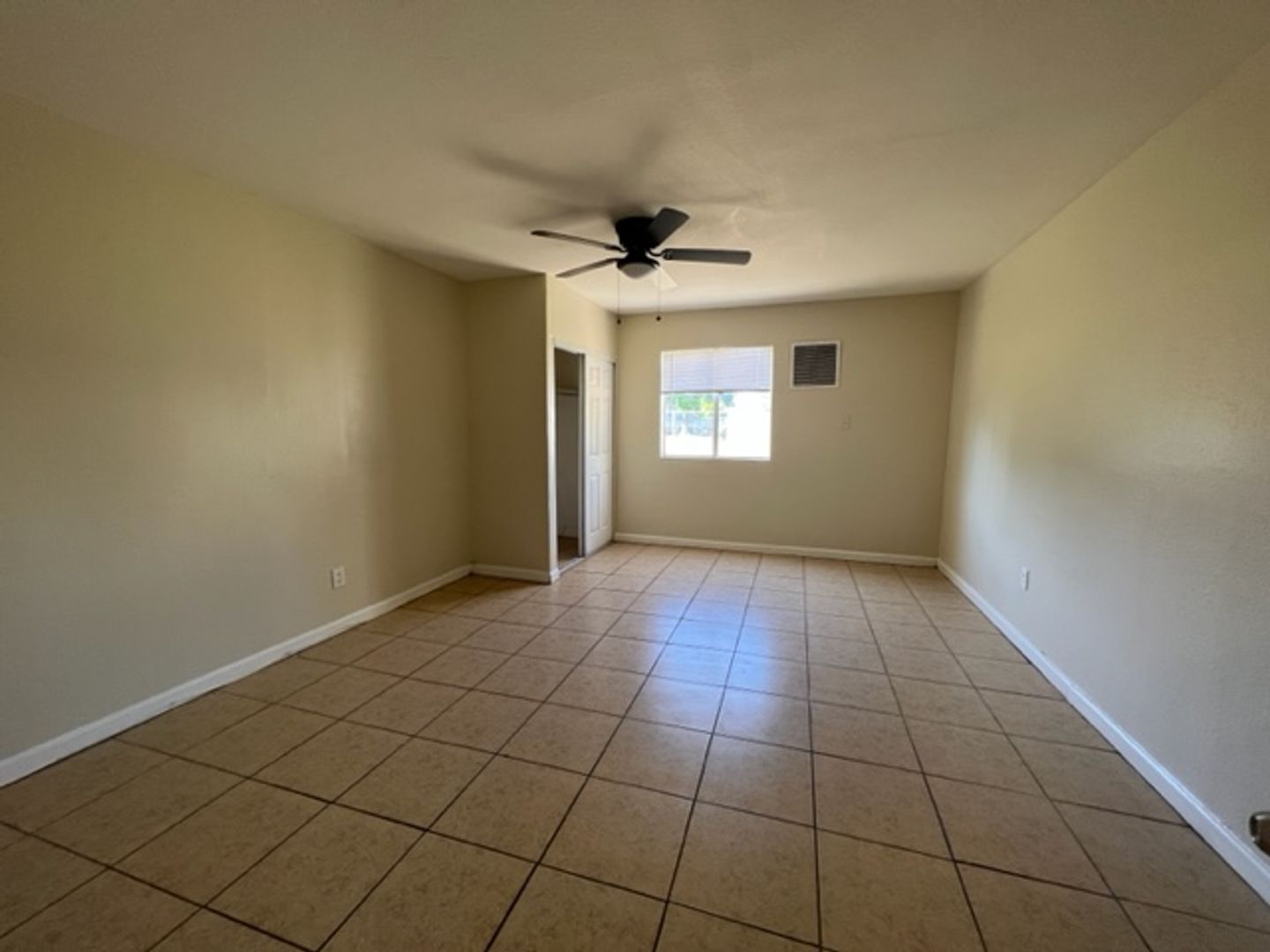 6951 Garden Drive Unit B - San Bernardino - California - 3 bed, 1 bath rental property