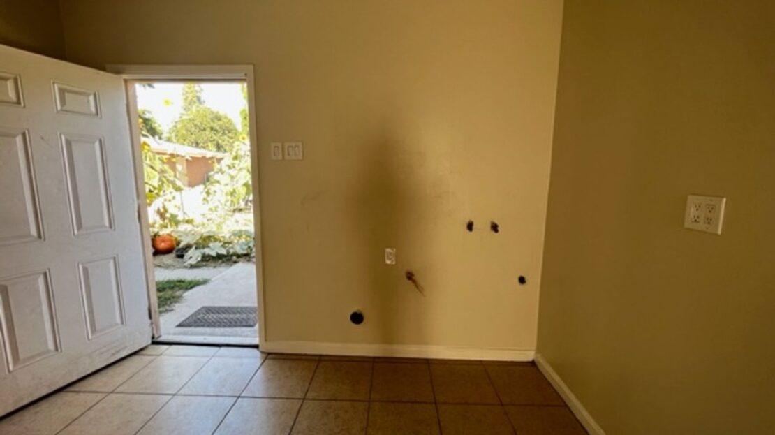 6951 Garden Drive Unit B - San Bernardino - California - 3 bed, 1 bath rental property