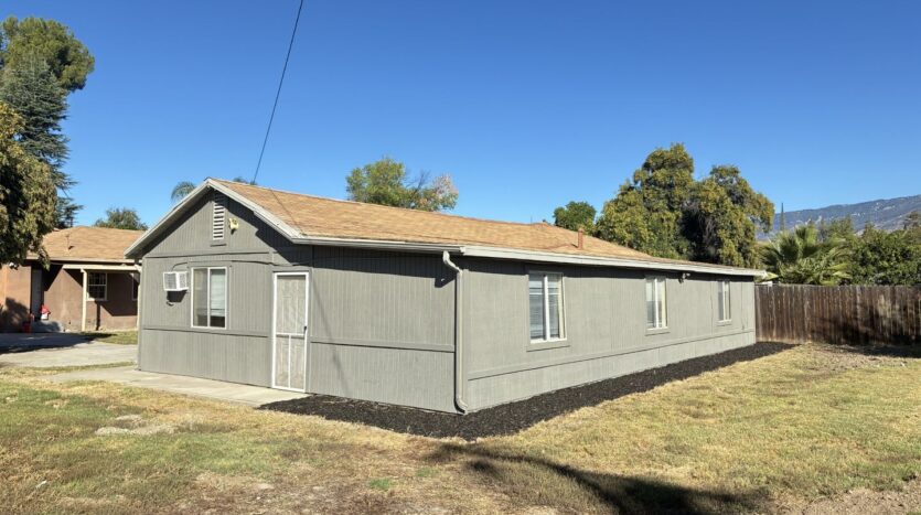 6951 Garden Drive Unit B - San Bernardino - California - 3 bed, 1 bath rental property