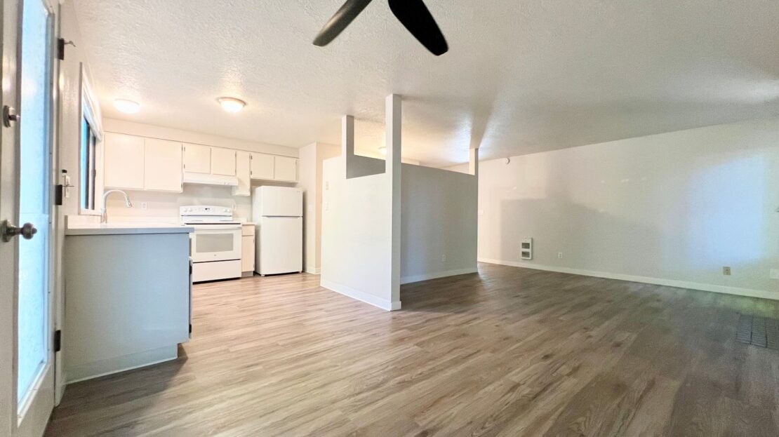 6951 SW Montauk Circle - Lake Oswego - Oregon - 2 bed, 1 bath rental property