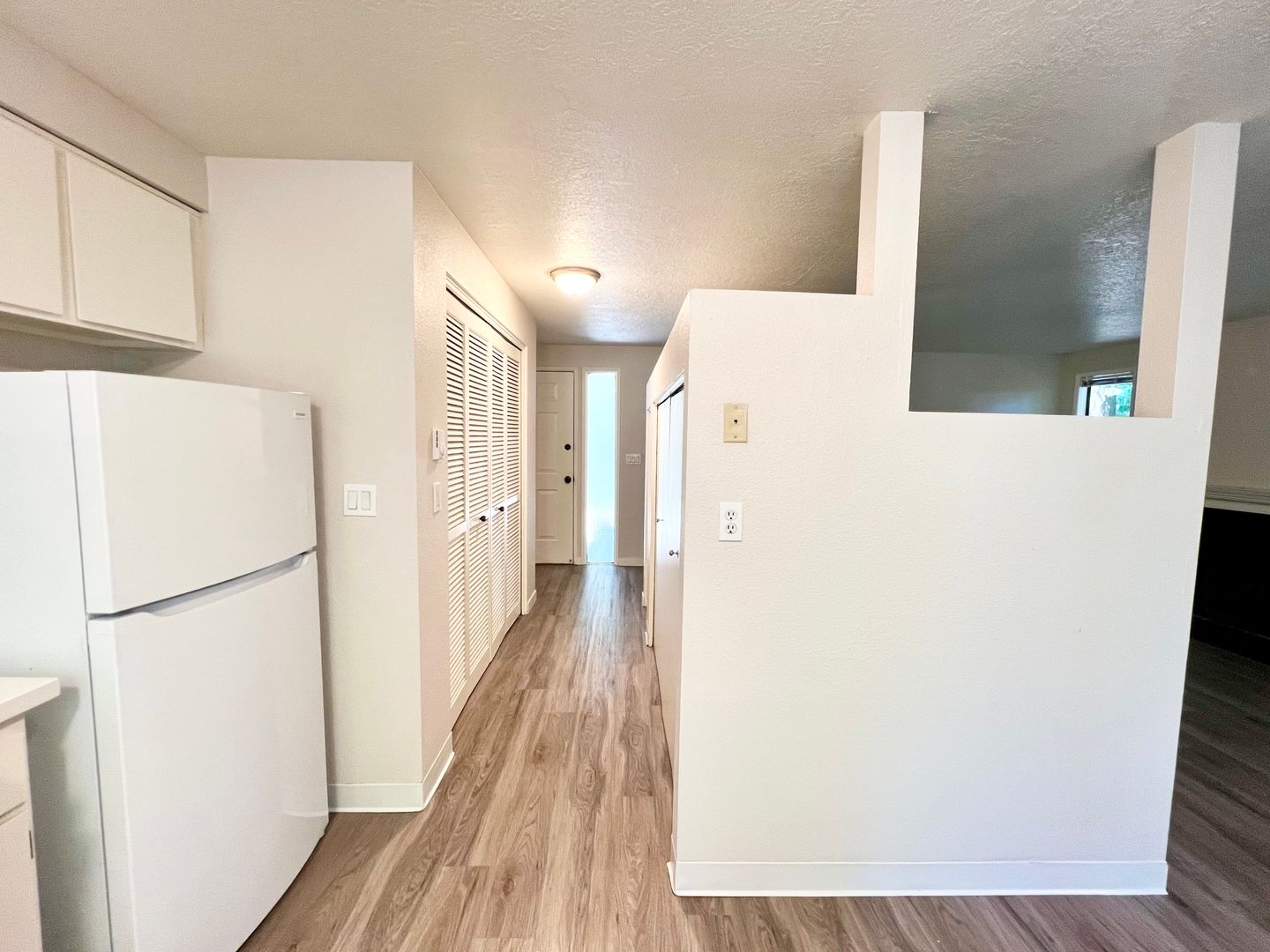 6951 SW Montauk Circle - Lake Oswego - Oregon - 2 bed, 1 bath rental property