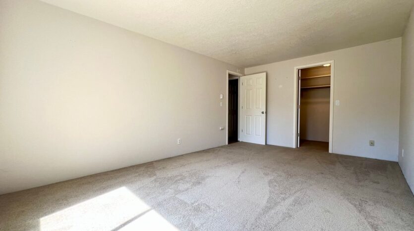 6951 SW Montauk Circle - Lake Oswego - Oregon - 2 bed, 1 bath rental property