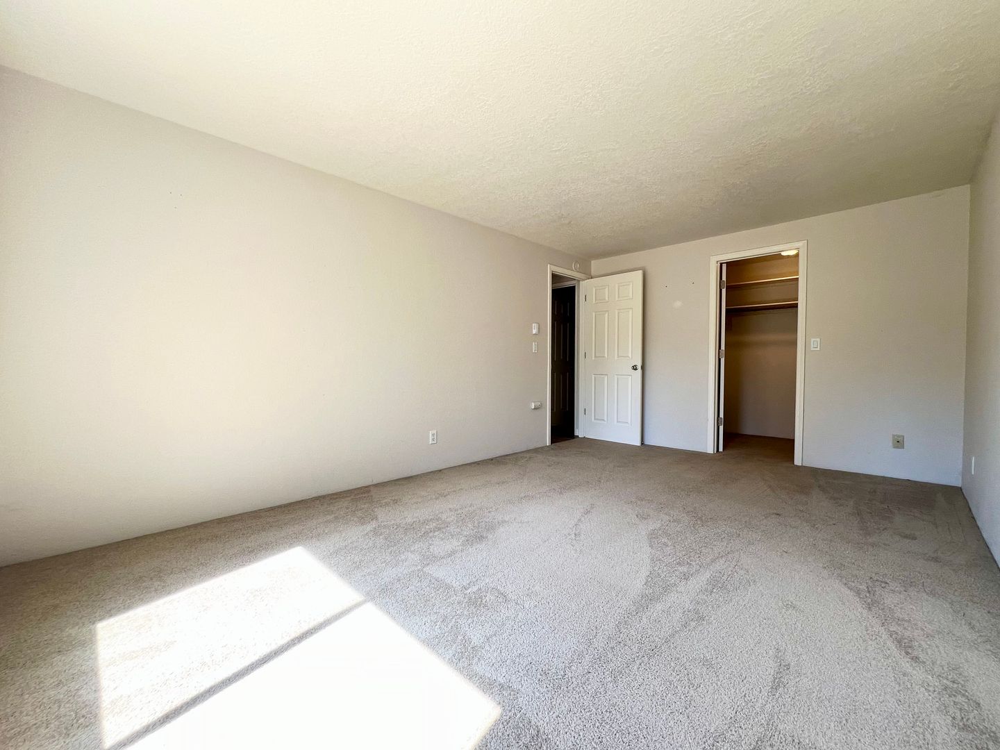 6951 SW Montauk Circle - Lake Oswego - Oregon - 2 bed, 1 bath rental property