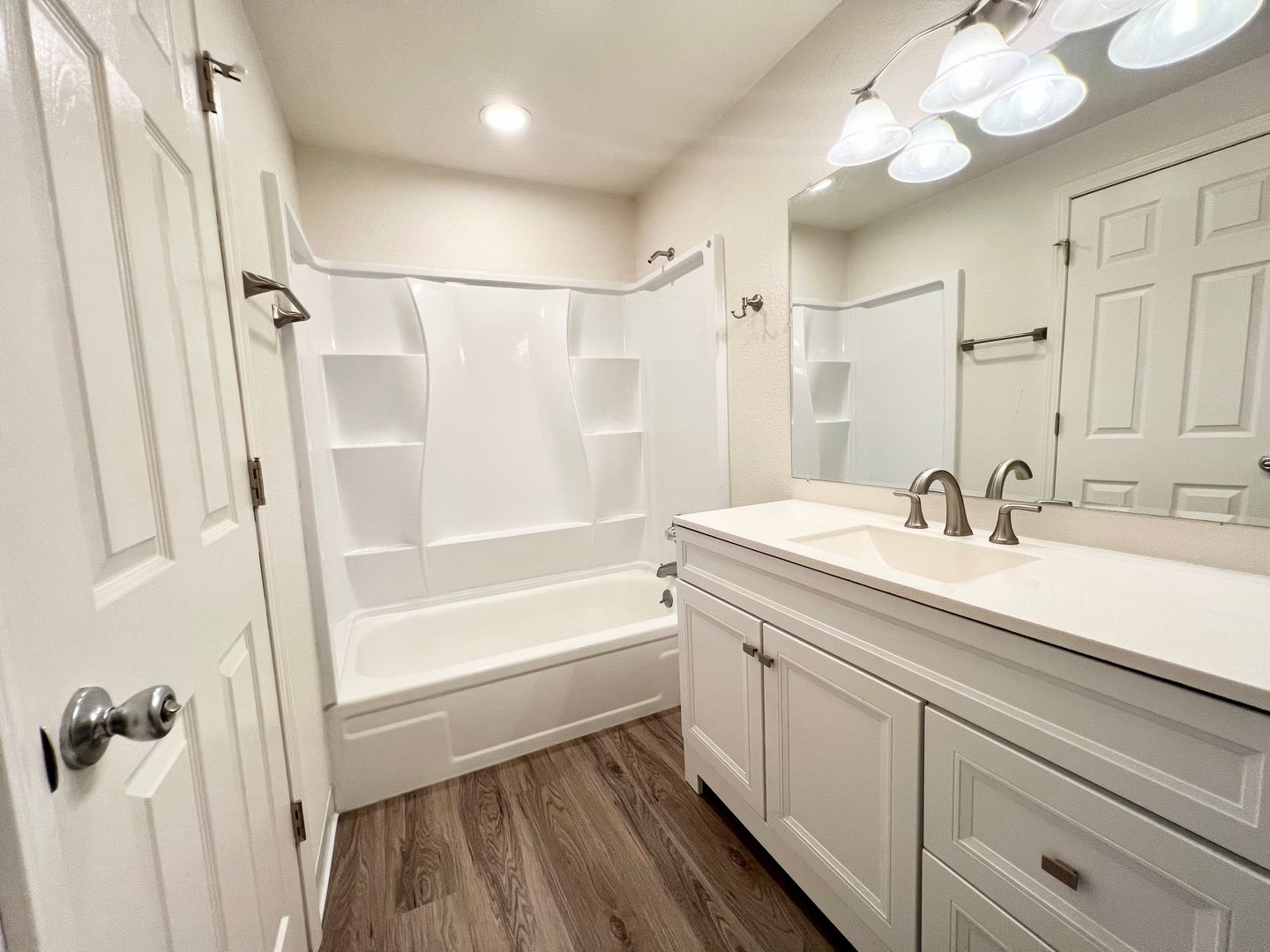 6951 SW Montauk Circle - Lake Oswego - Oregon - 2 bed, 1 bath rental property