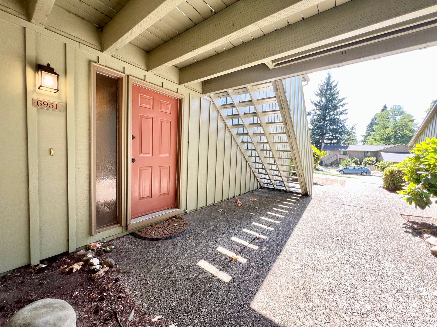6951 SW Montauk Circle - Lake Oswego - Oregon - 2 bed, 1 bath rental property