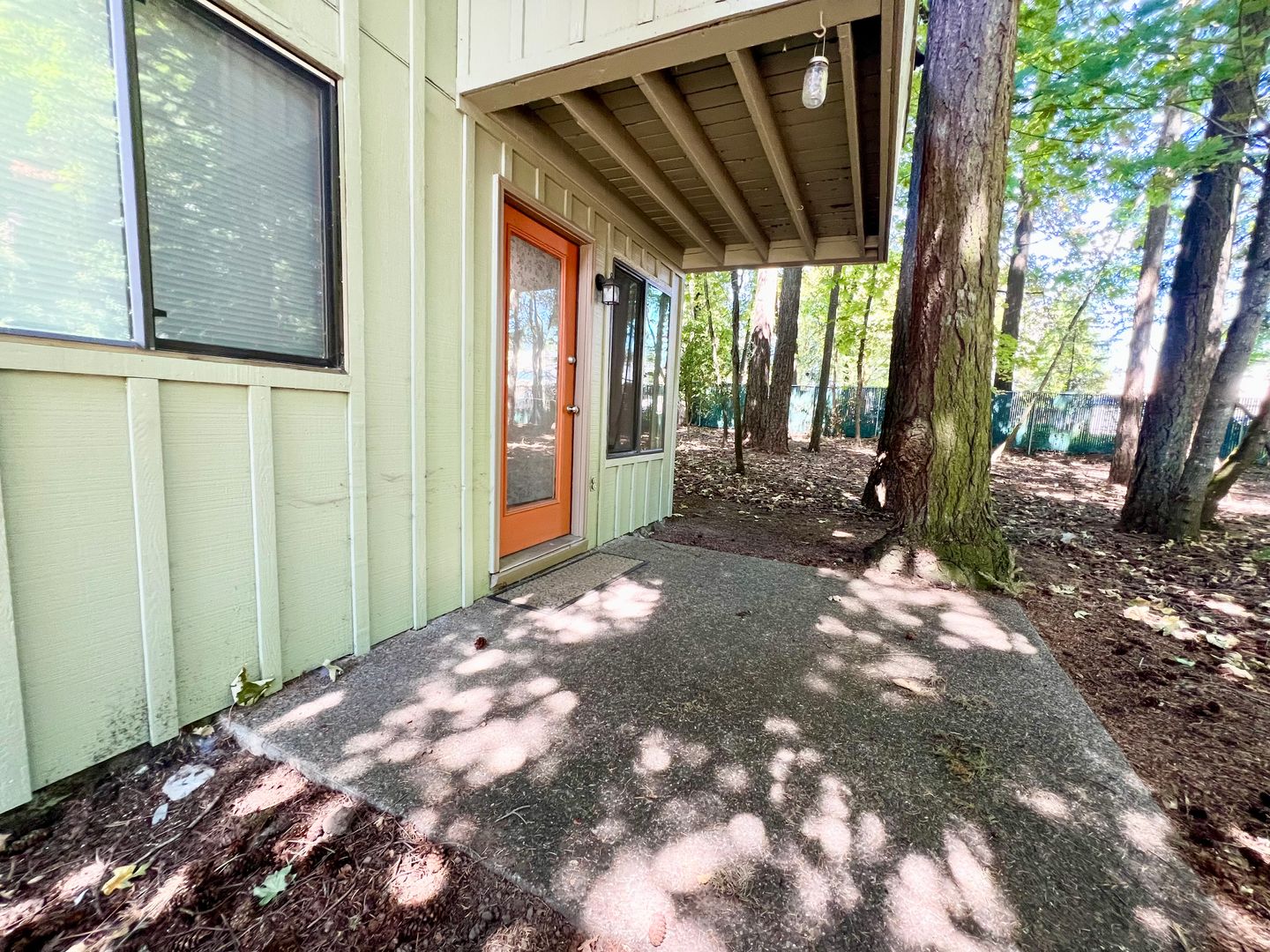 6951 SW Montauk Circle - Lake Oswego - Oregon - 2 bed, 1 bath rental property