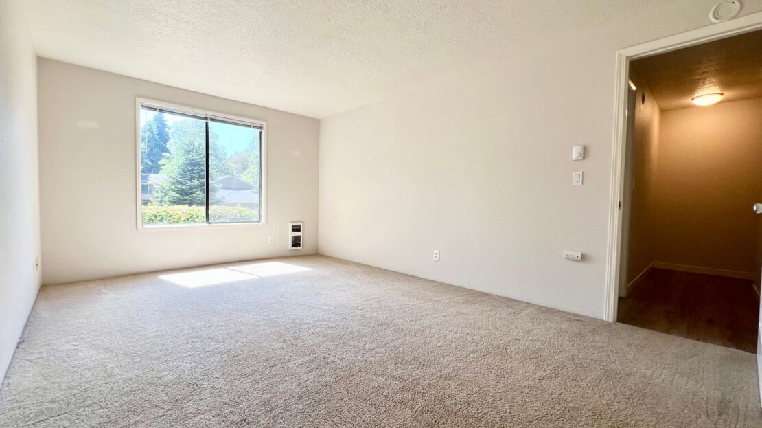 6951 SW Montauk Circle - Lake Oswego - Oregon - 2 bed, 1 bath rental property