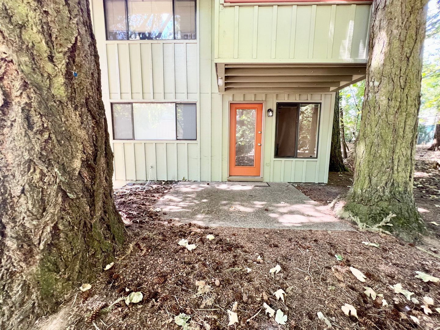 6951 SW Montauk Circle - Lake Oswego - Oregon - 2 bed, 1 bath rental property