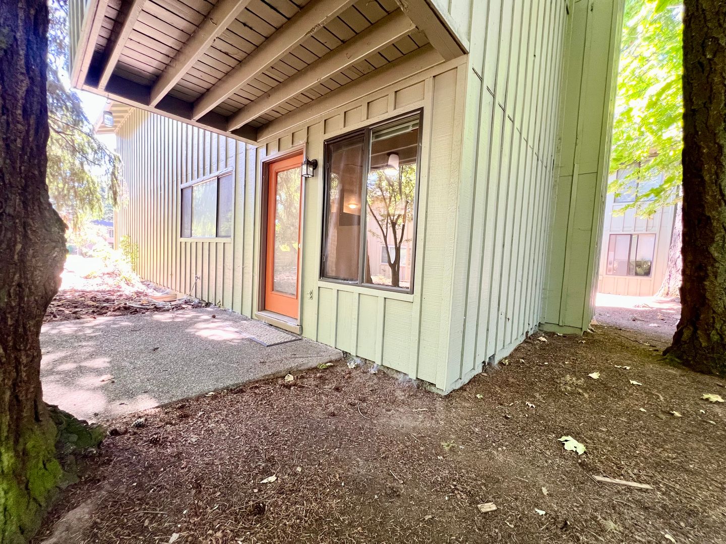 6951 SW Montauk Circle - Lake Oswego - Oregon - 2 bed, 1 bath rental property