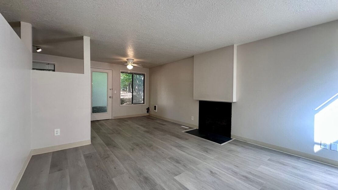 6955 SW Montauk Circle - Lake Oswego - Oregon - 2 bed, 1 bath rental property