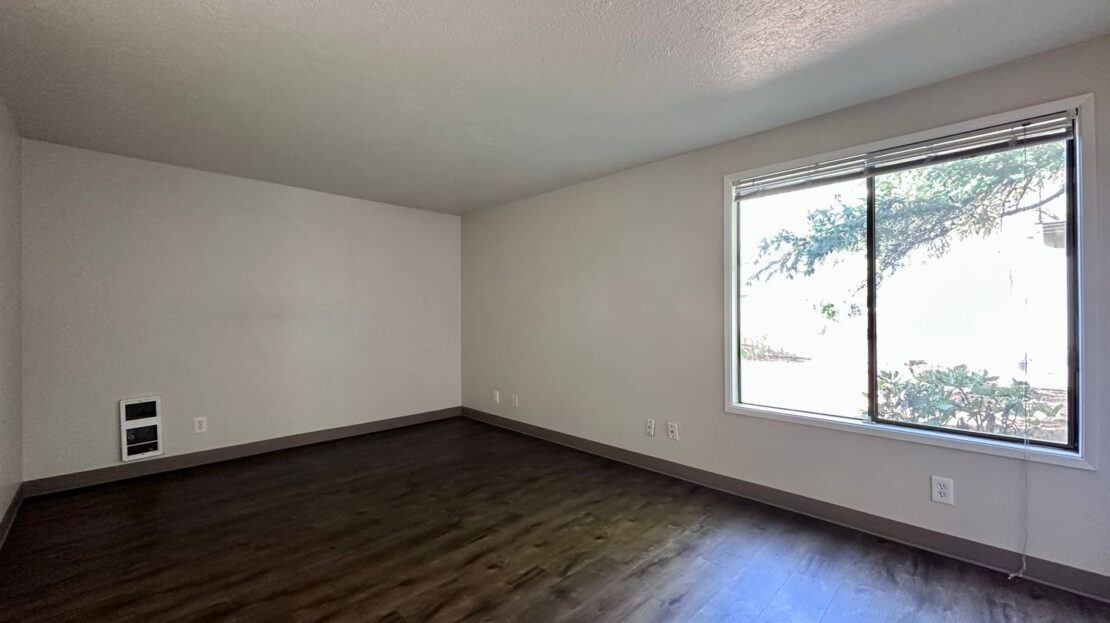 6955 SW Montauk Circle - Lake Oswego - Oregon - 2 bed, 1 bath rental property