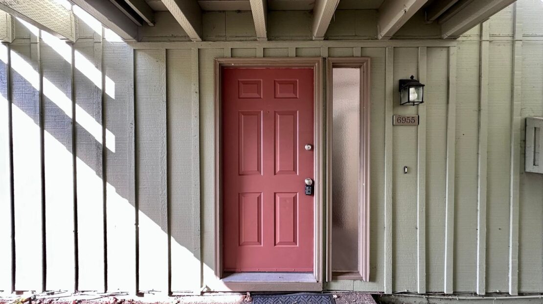 6955 SW Montauk Circle - Lake Oswego - Oregon - 2 bed, 1 bath rental property