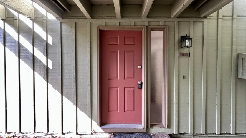 6955 SW Montauk Circle - Lake Oswego - Oregon - 2 bed, 1 bath rental property