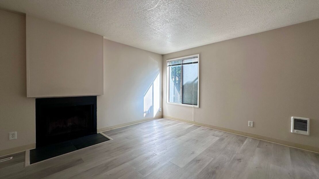 6955 SW Montauk Circle - Lake Oswego - Oregon - 2 bed, 1 bath rental property