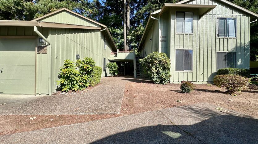 6955 SW Montauk Circle - Lake Oswego - Oregon - 2 bed, 1 bath rental property