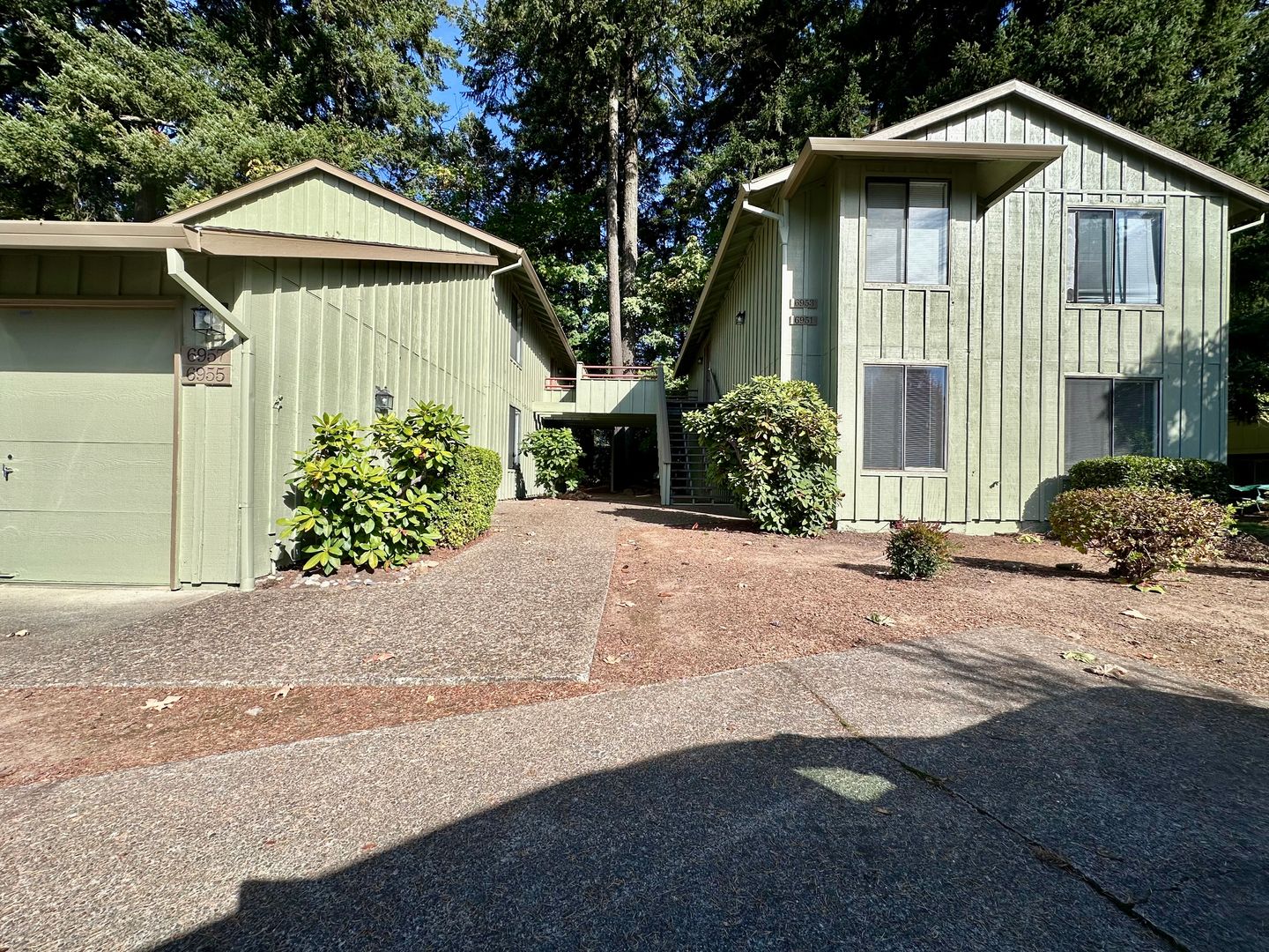 6955 SW Montauk Circle - Lake Oswego - Oregon - 2 bed, 1 bath rental property