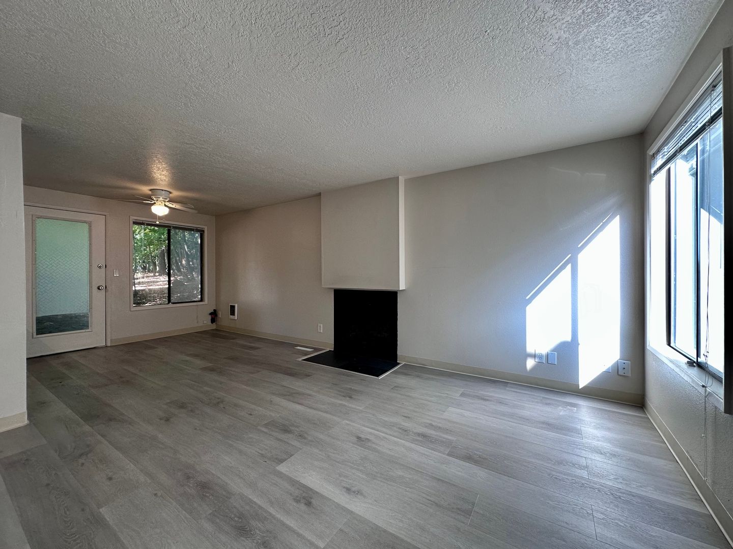 6955 SW Montauk Circle - Lake Oswego - Oregon - 2 bed, 1 bath rental property