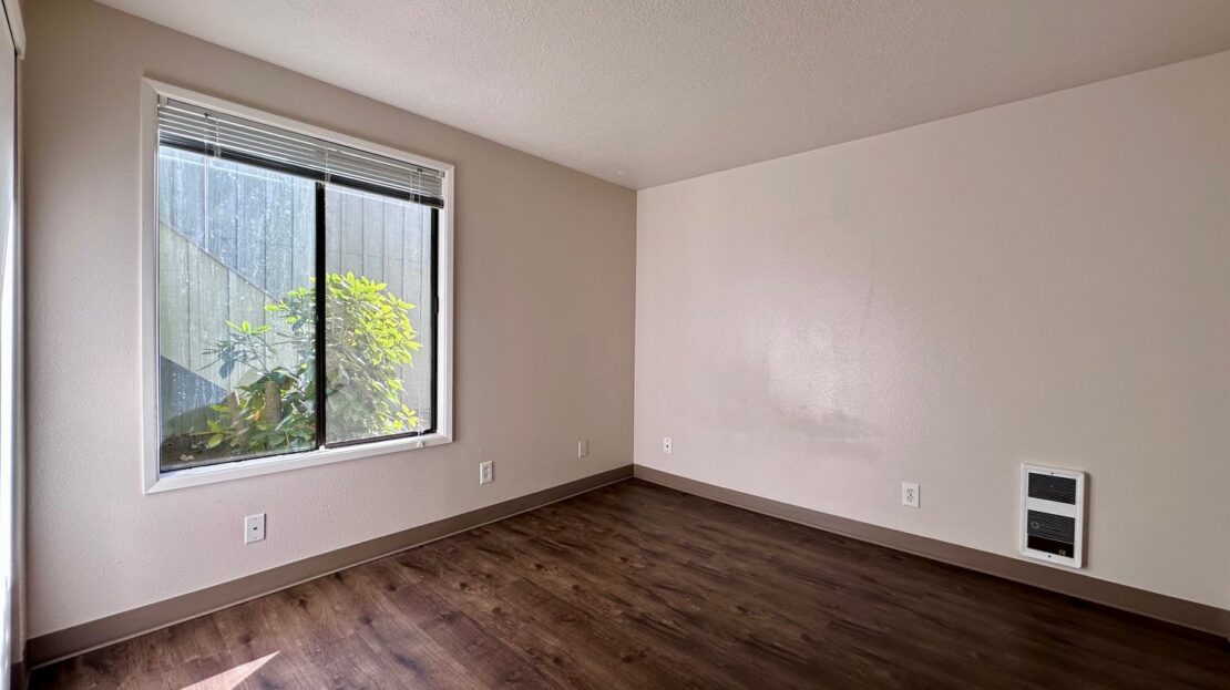 6955 SW Montauk Circle - Lake Oswego - Oregon - 2 bed, 1 bath rental property