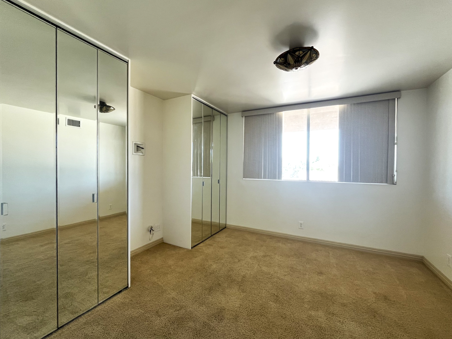 6979 Palm Ct. #334 - Building J - Riverside - California - 2 bed, 2 bath rental property