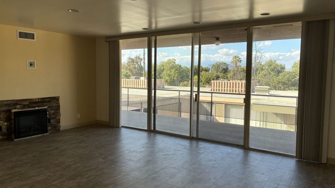 6979 Palm Ct. #334 - Building J - Riverside - California - 2 bed, 2 bath rental property