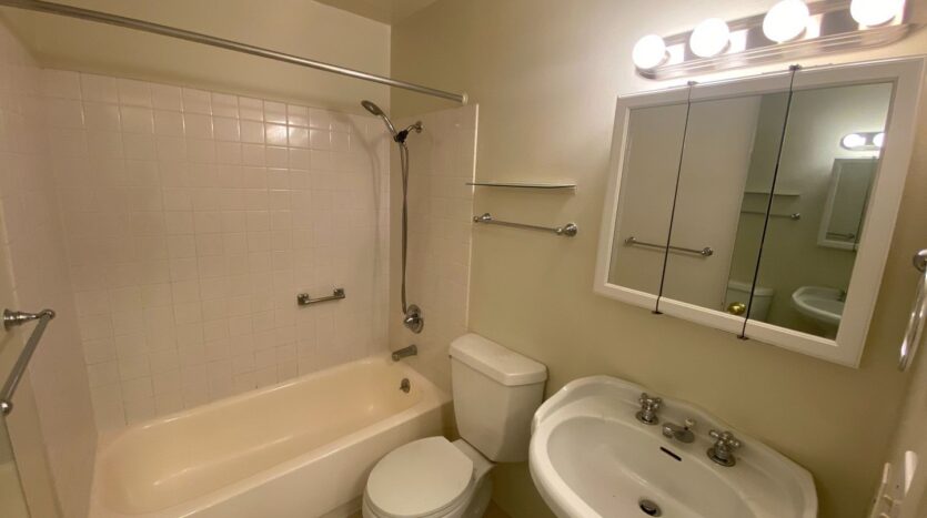 7 Captain Drive #214 - Emeryville - California - 1 bed, 1 bath rental property