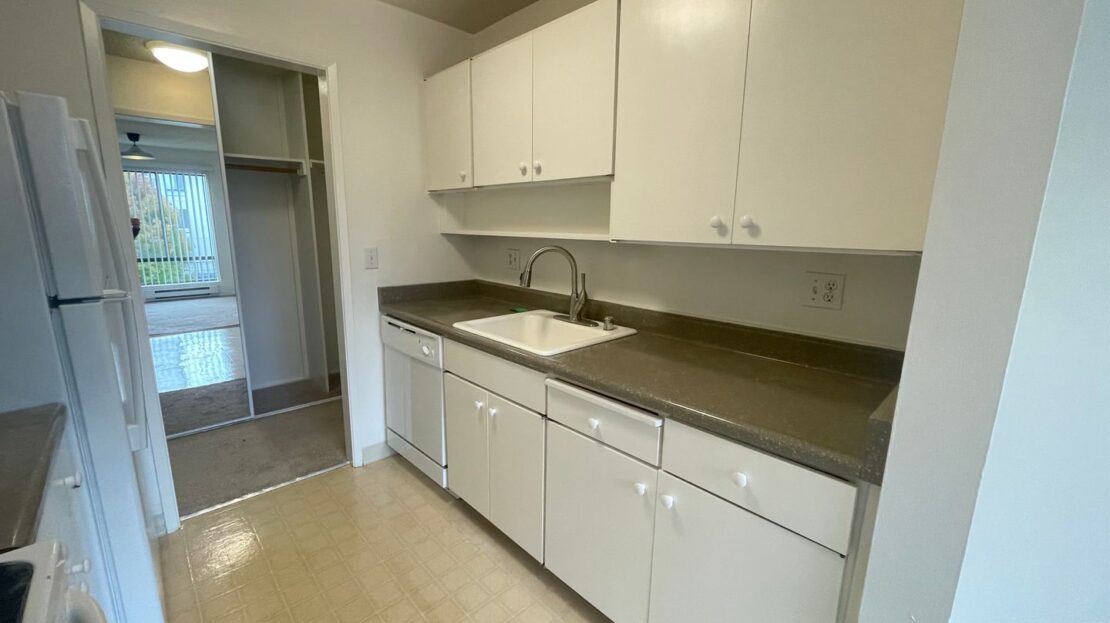 7 Commodore Drive #364 - Emeryville - California - 1 bed, 1 bath rental property