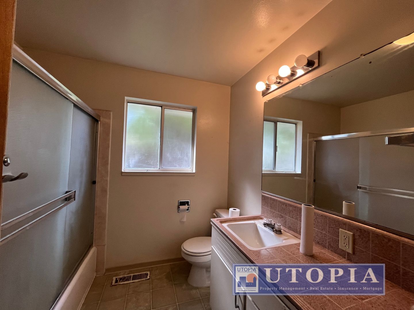 704 Almar Avenue - Santa Cruz - California - 2 bed, 1.5 bath rental property