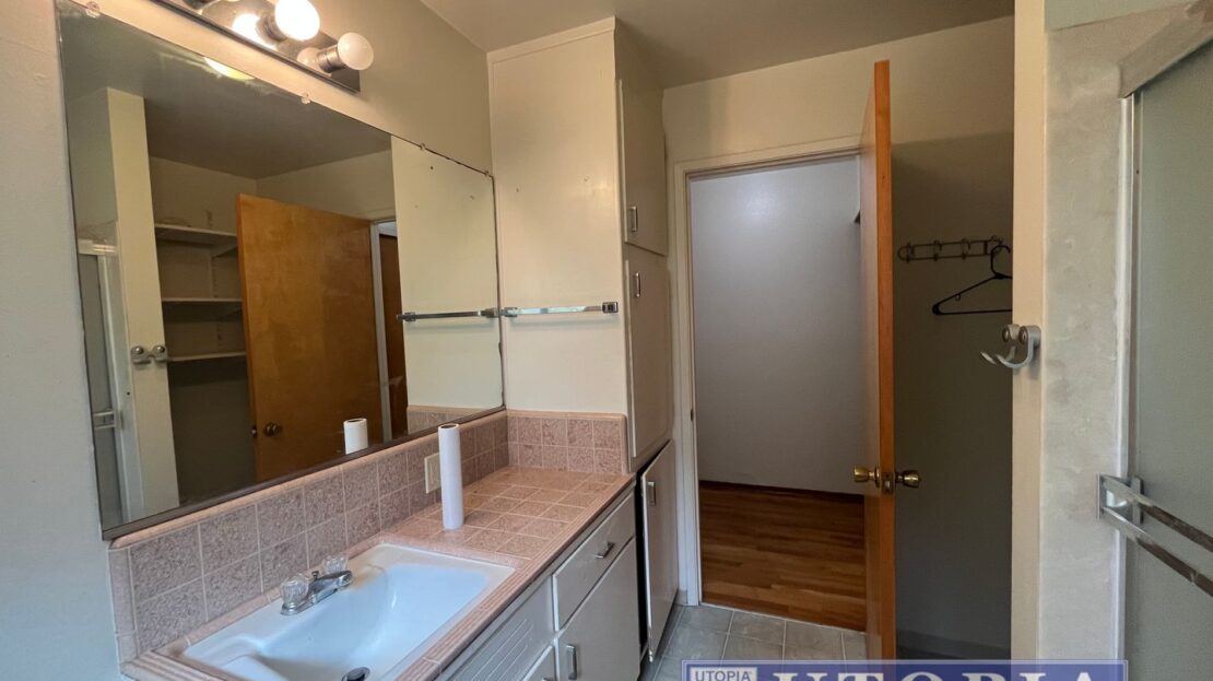 704 Almar Avenue - Santa Cruz - California - 2 bed, 1.5 bath rental property