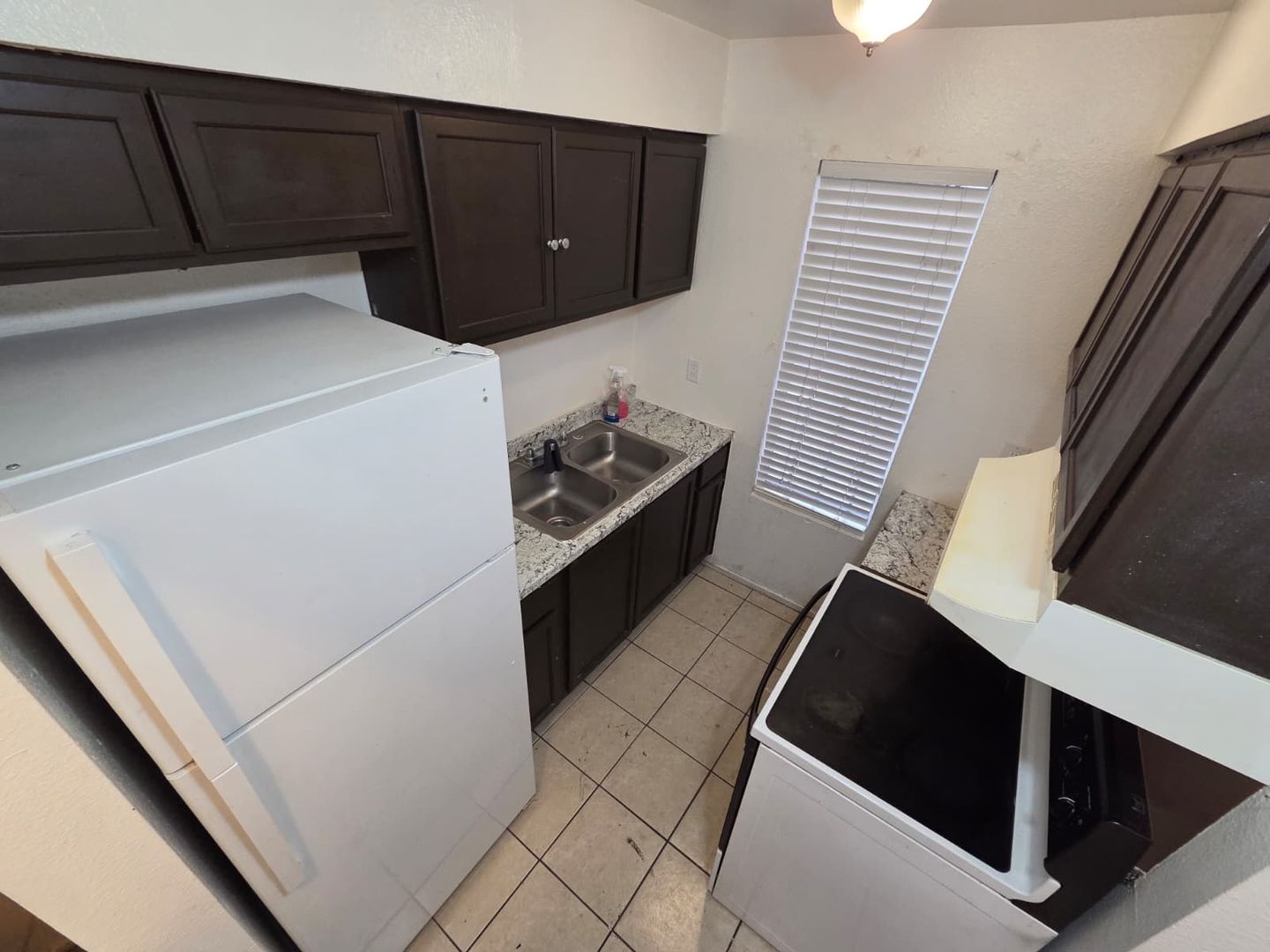 717 Covington Lane Apt. 2 - Las Vegas - Nevada - 2 bed, 1 bath rental property