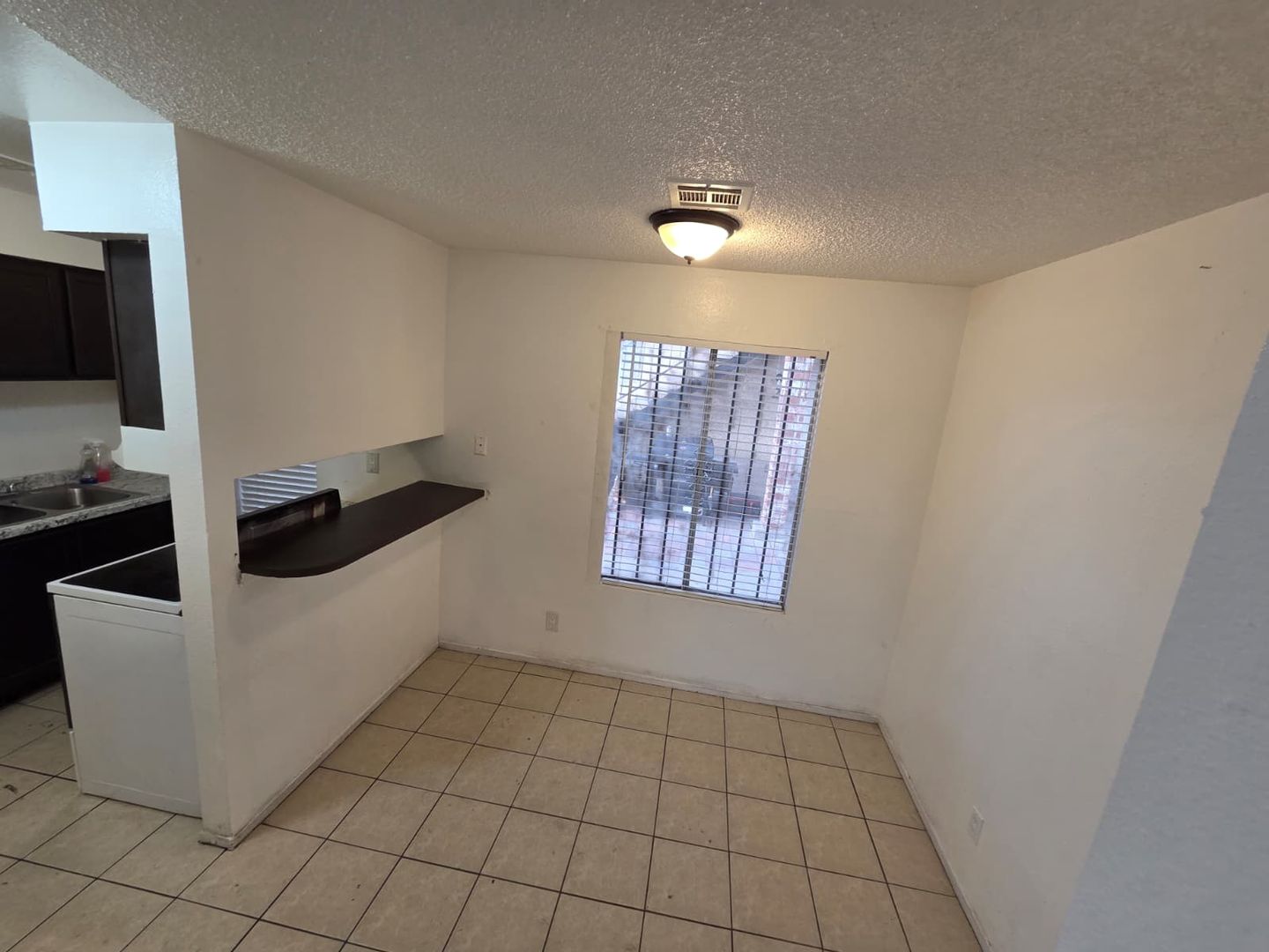 717 Covington Lane Apt. 2 - Las Vegas - Nevada - 2 bed, 1 bath rental property