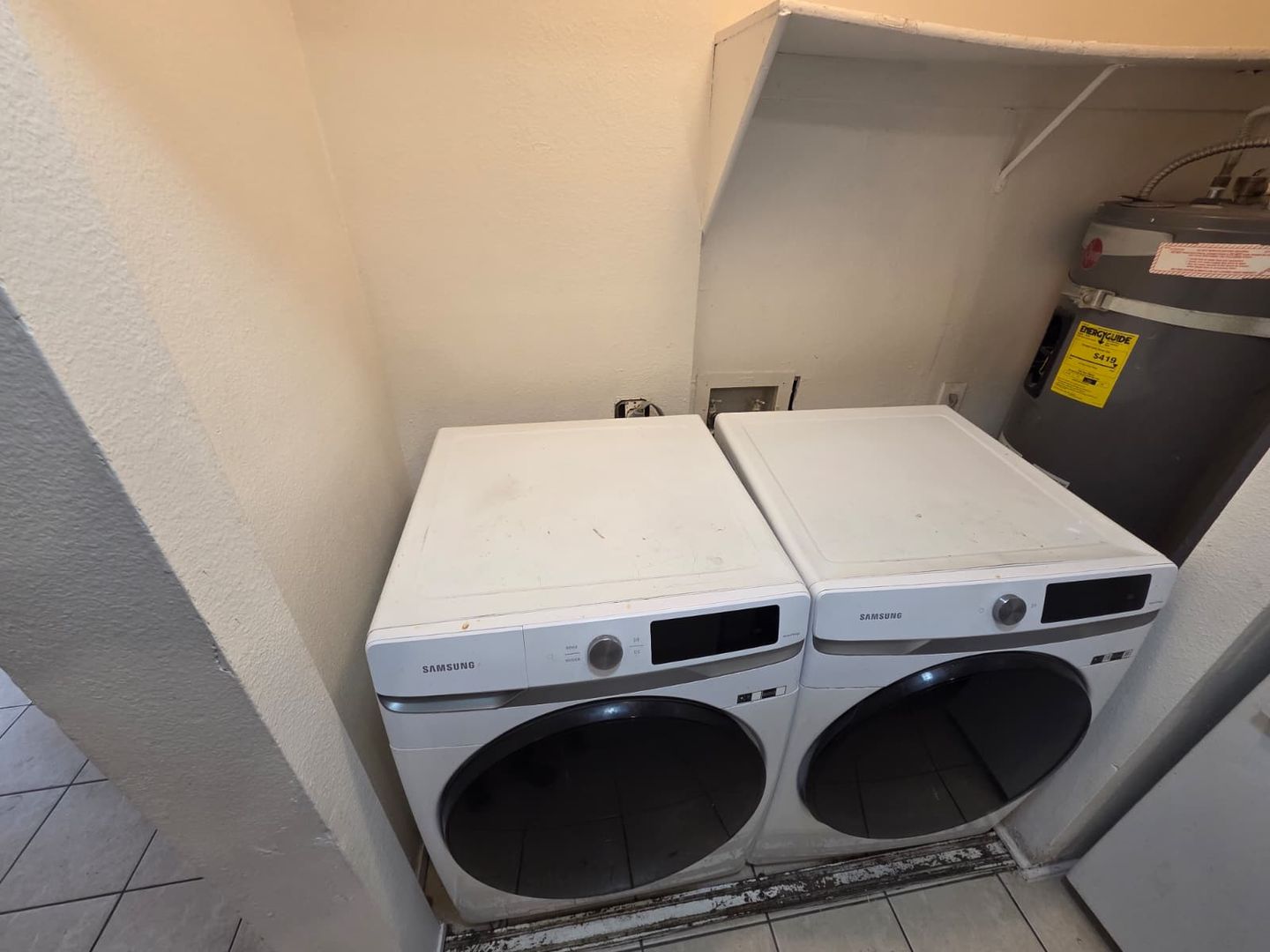 717 Covington Lane Apt. 2 - Las Vegas - Nevada - 2 bed, 1 bath rental property